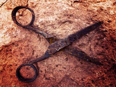 Old metaphor cut