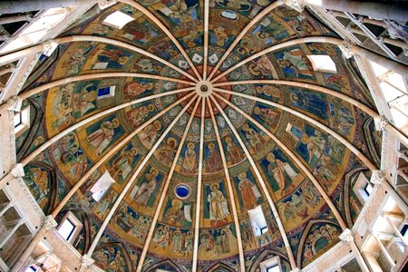 Italy emilia romagna romanesque architecture