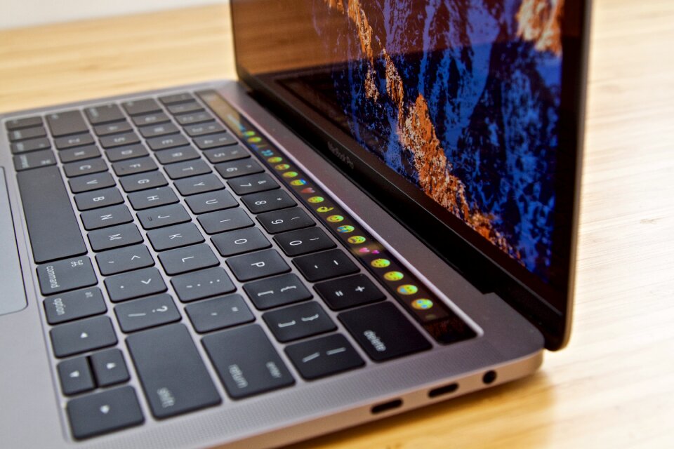 Macbook pro 2016 computer business