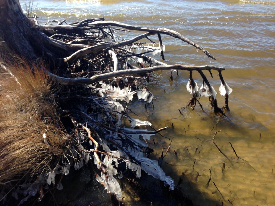 Hiking lake winter
