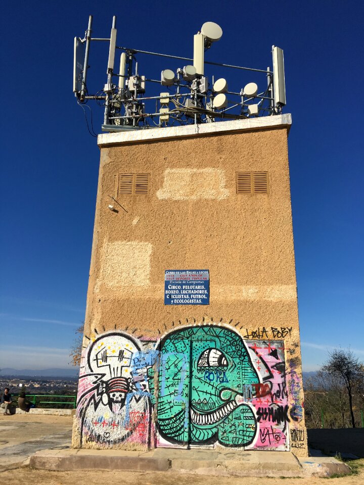 Street art tower madrid