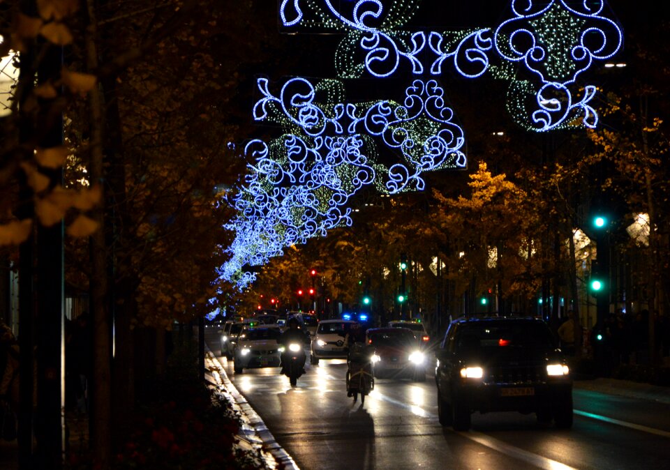 Christmas lights night granada traffic