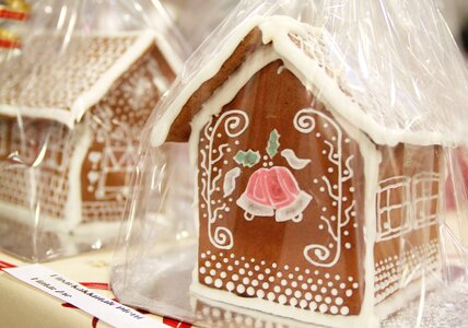 Gingerbread house christmas gift