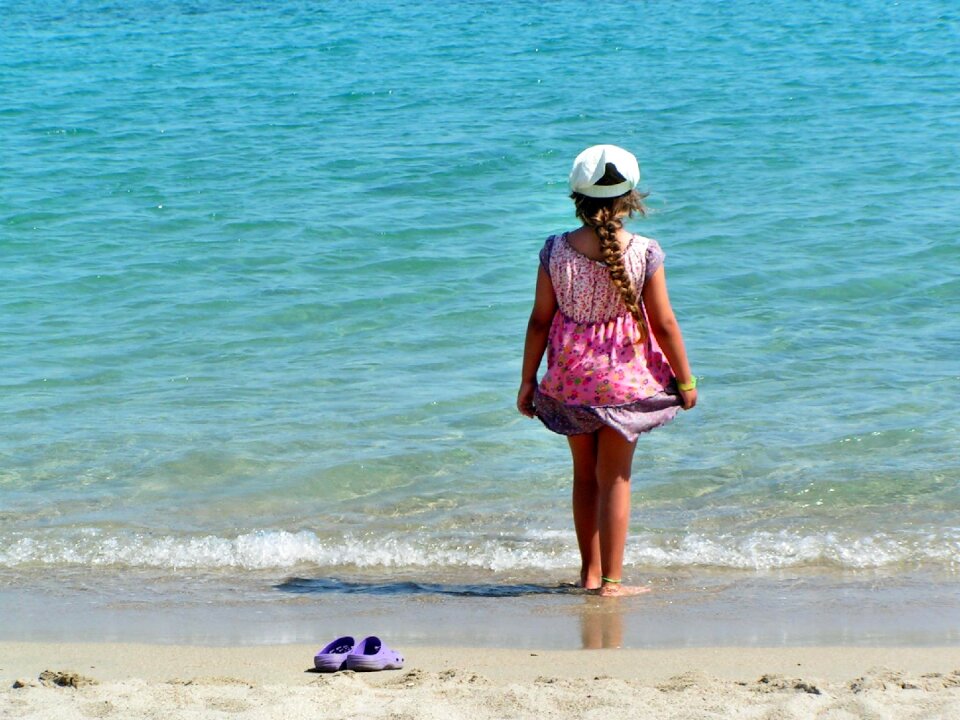 The little girl sea dreams