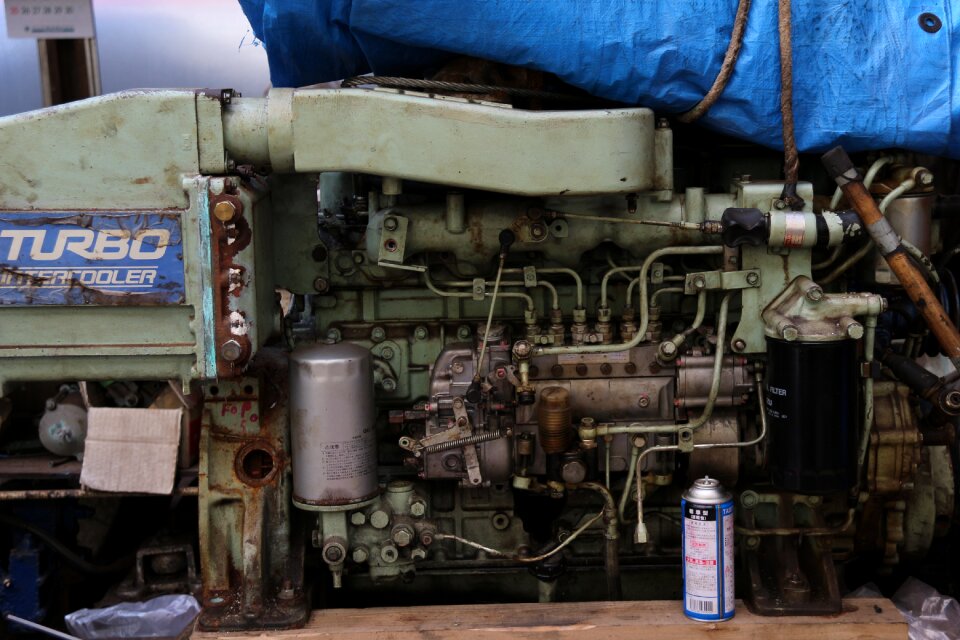 Engine ship factory