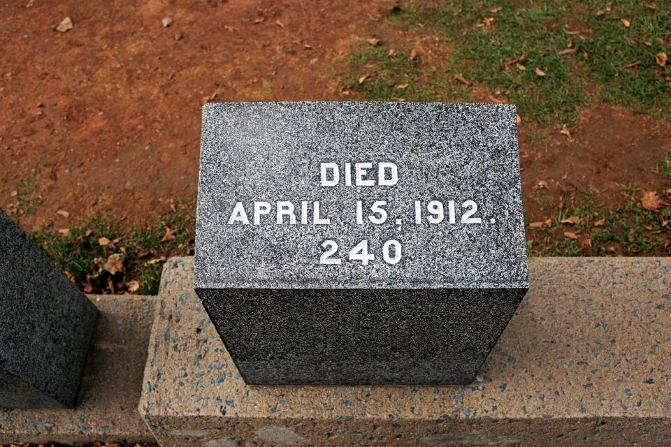 Canada nature grave