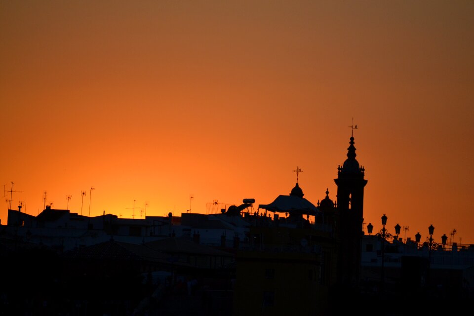City horizon backlight