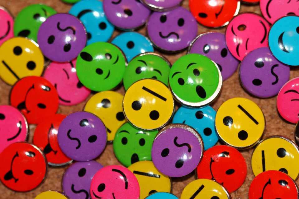 Pin pushpin cork board