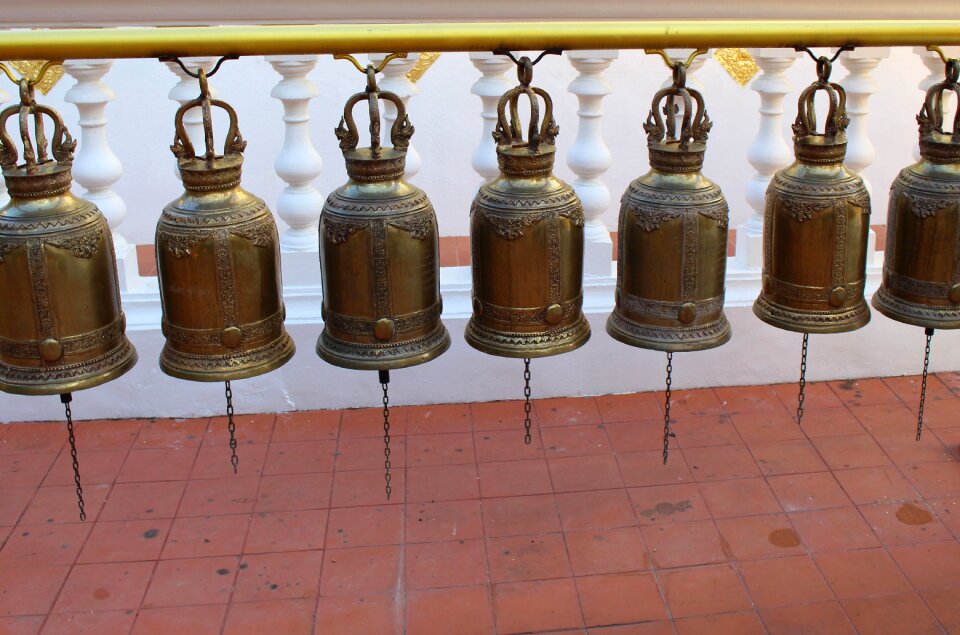 Bronze bell religion