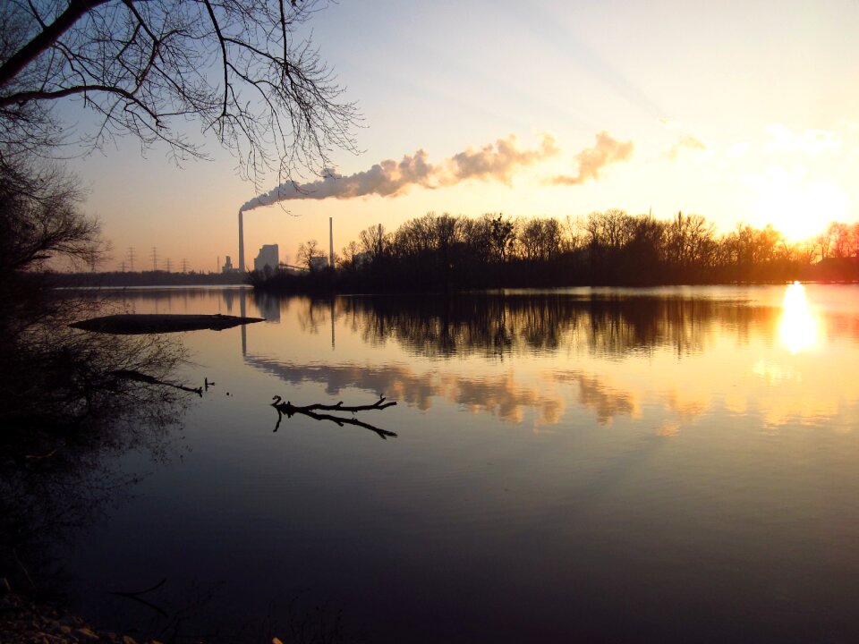 Lake industry power plant