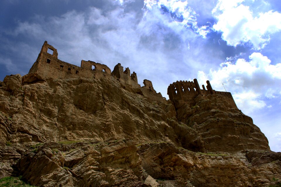 Historical works castle of hosap van