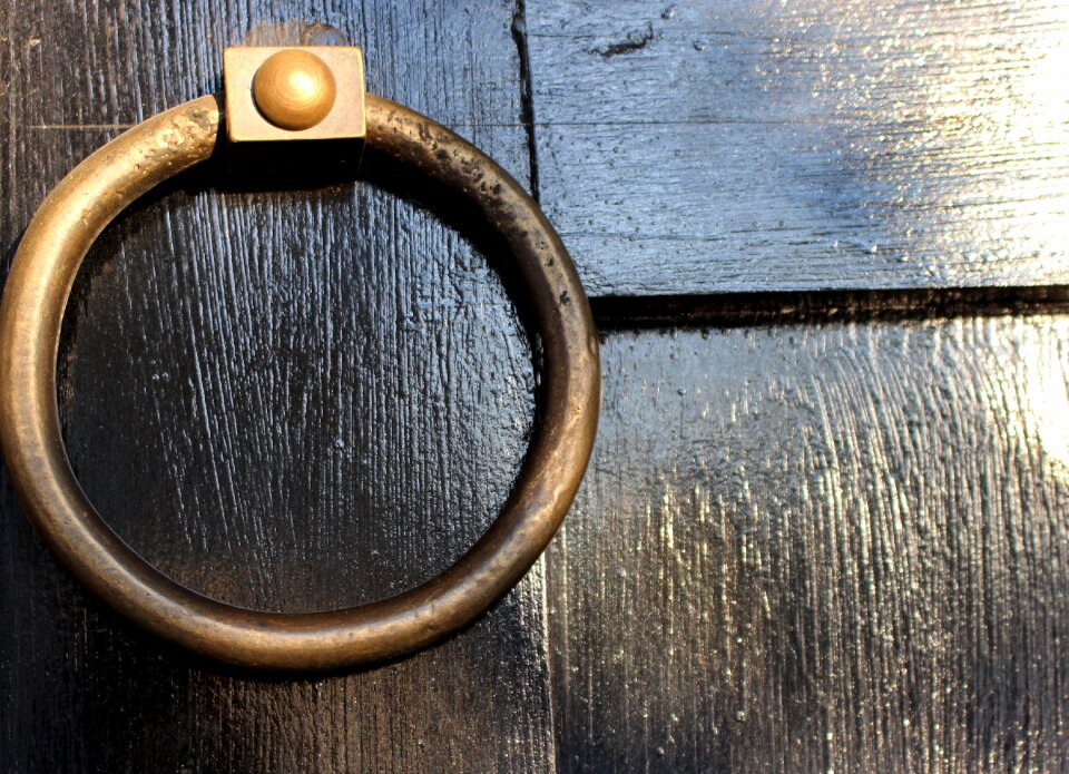 Handle entrance old