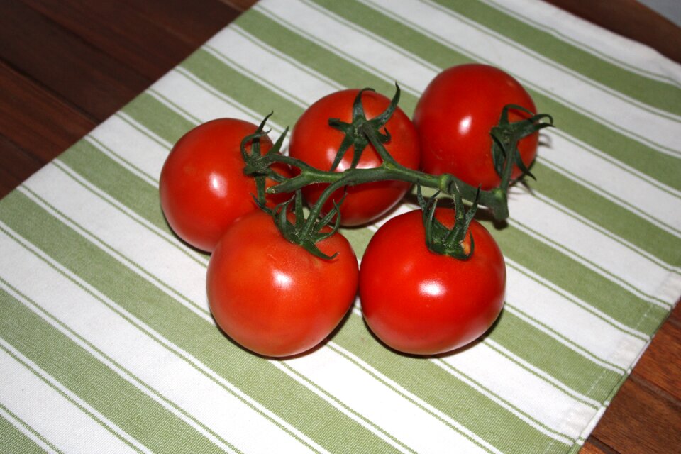 Tomato vegetarian organic