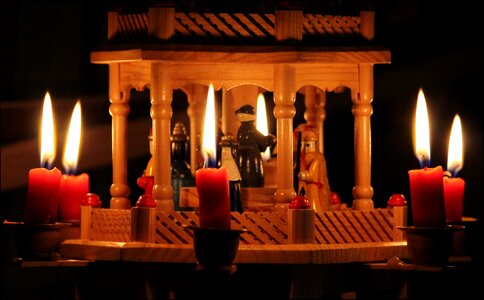 Burn round christmas time