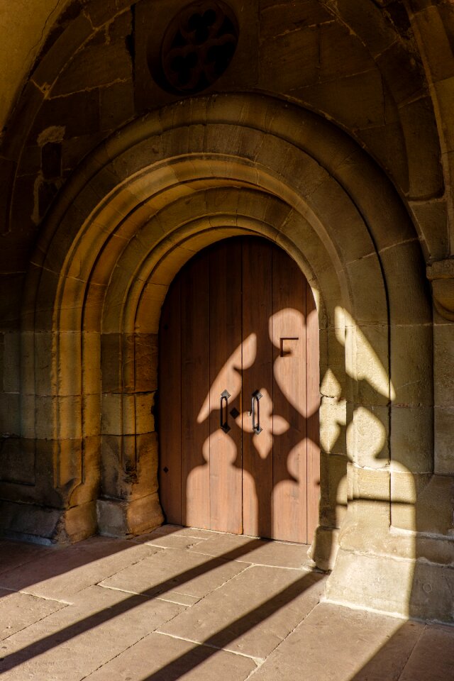 Church buildings door input