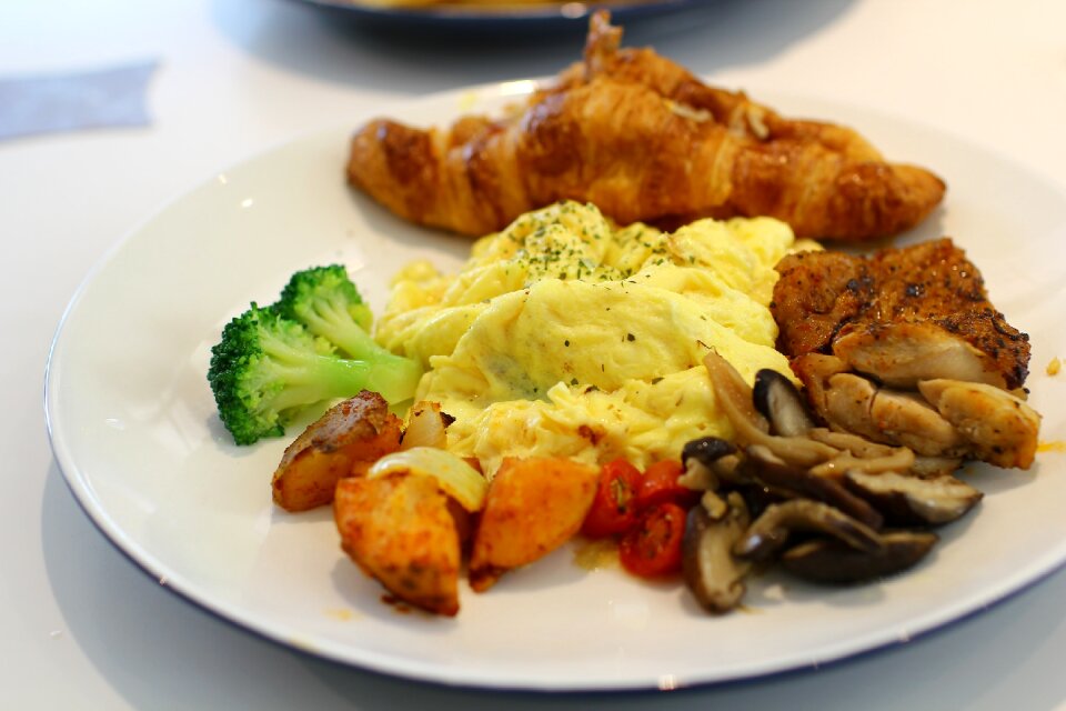 Packages eggs broccoli western