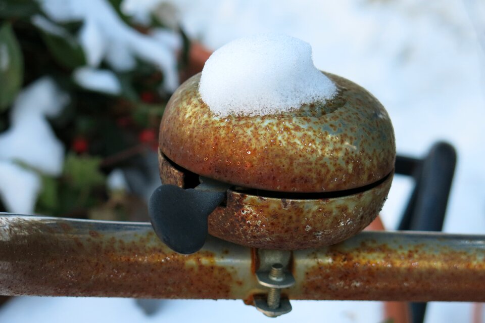Snow cemetery memory