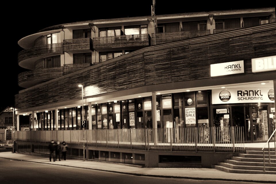 Building city darkness