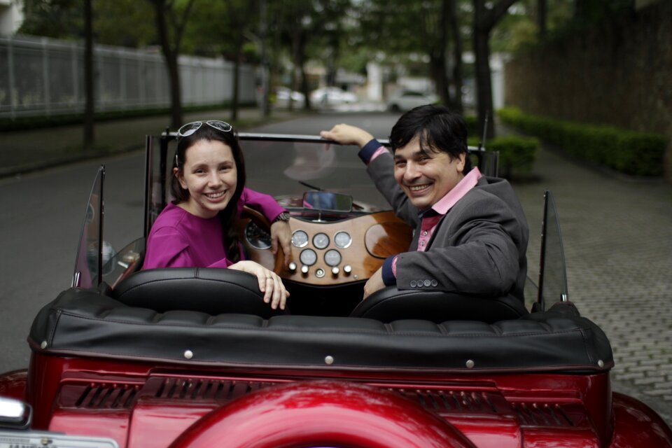 Just married love car