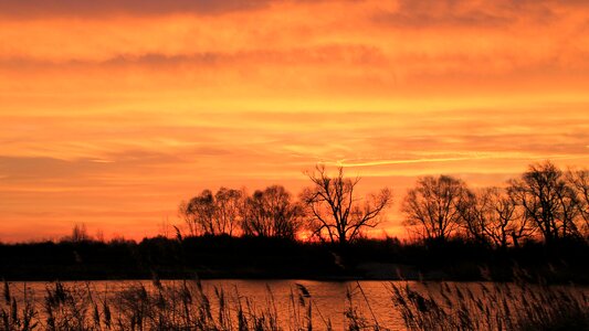 Waters silhuette evening sky