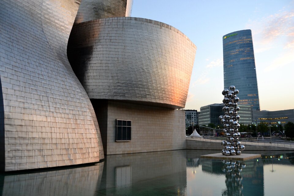 Bilbao guggenheim cities