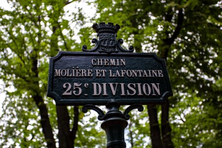 Sign in paris france sign