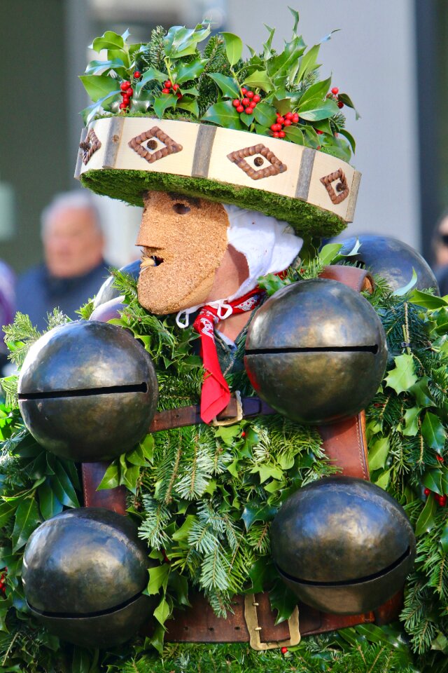 Holly tradition culture