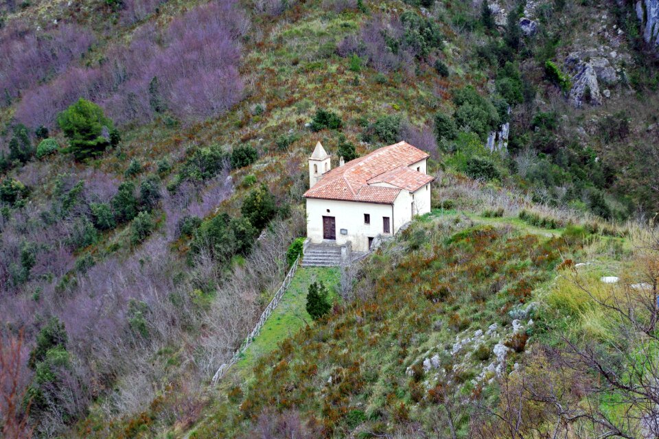 Hermitage church mountain