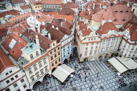 Cityscape roofs vista photo