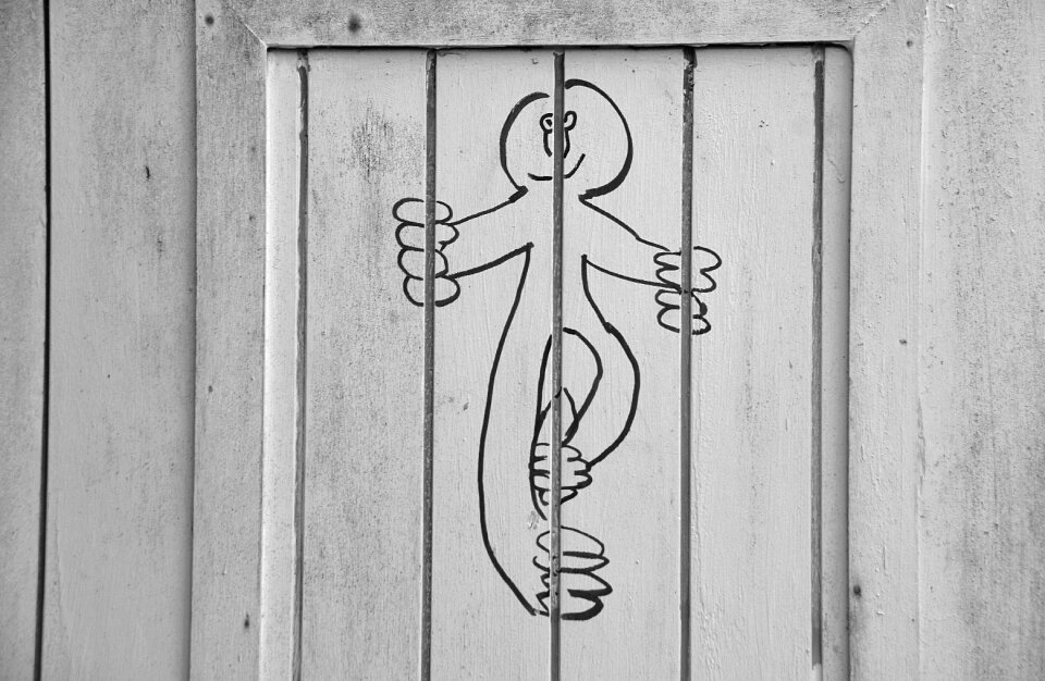 Humor ghost prison