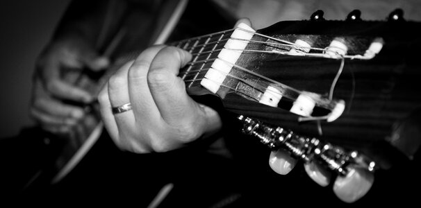 Singer blur gray guitar photo