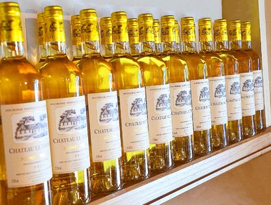 Monbazillac bordeaux amber