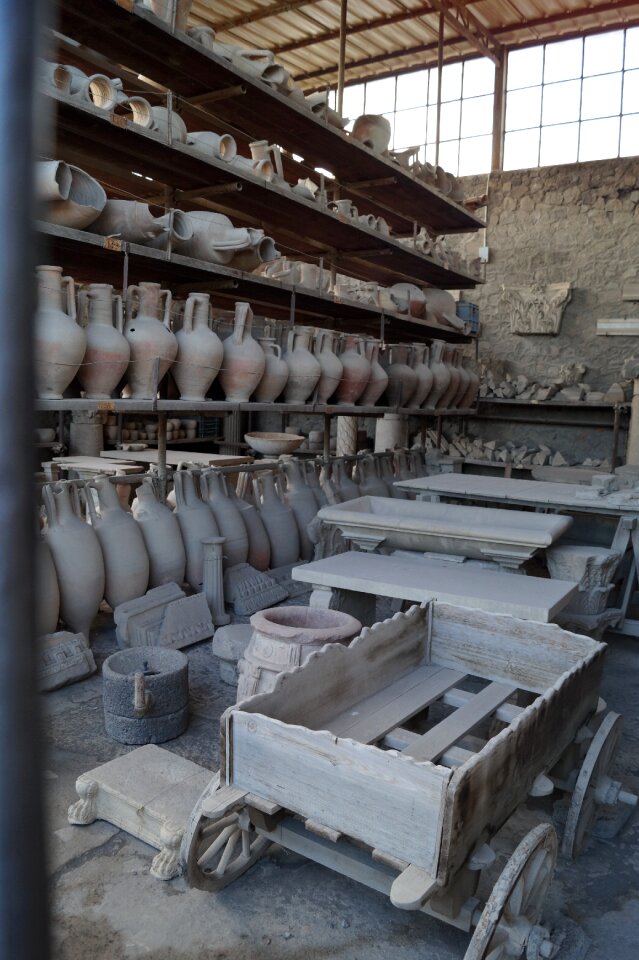 Stock plaster compacts dare