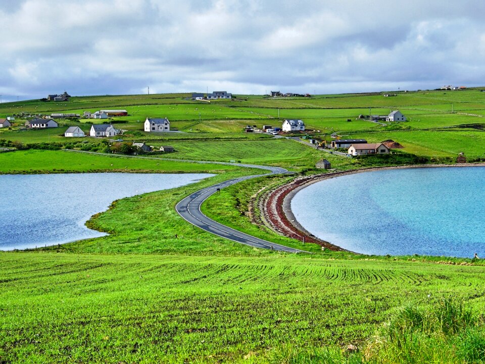 Echna freshwater loch seashore nearby green island