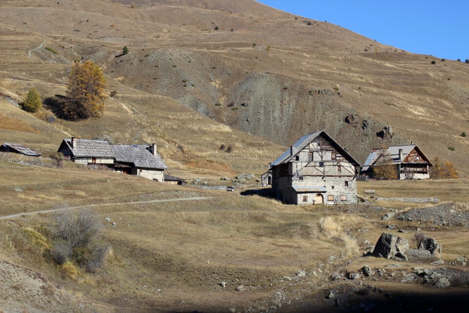 Cervières hautes alpes architecture