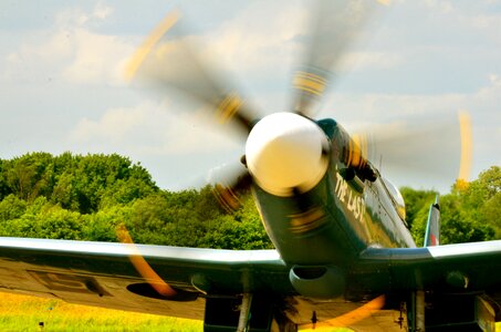Aircraft propeller engine