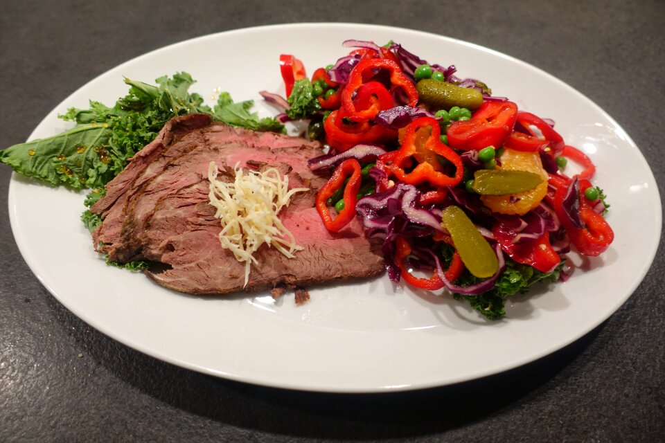 Horseradish salad kale