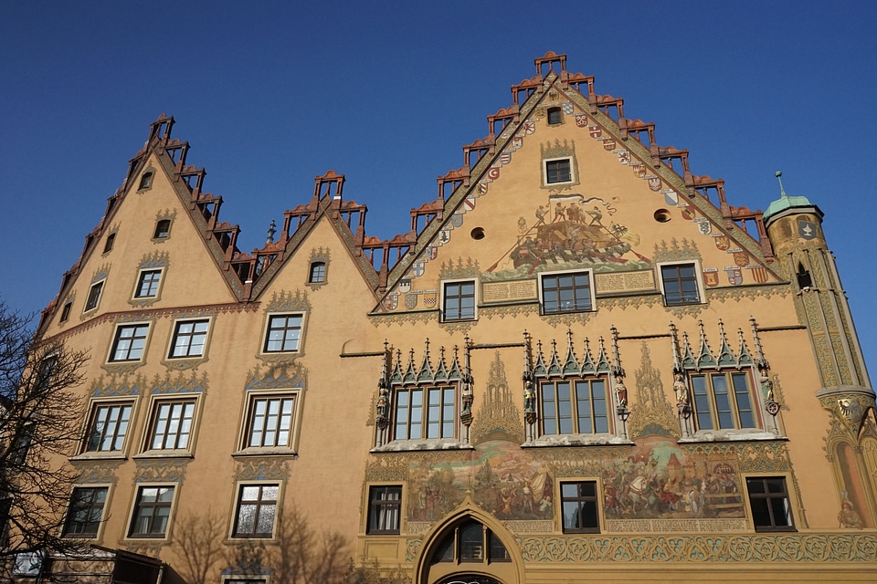 Town hall ulm yellow