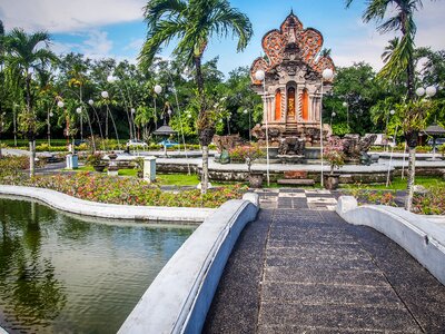 On fountain garden