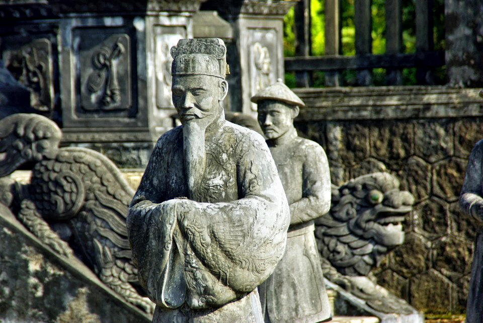 Servant tomb imperial