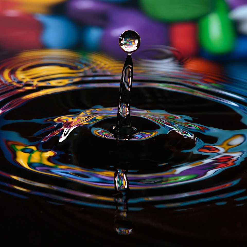Green ripples splash