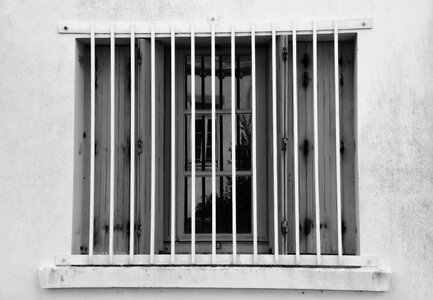 Facade reflections black and white