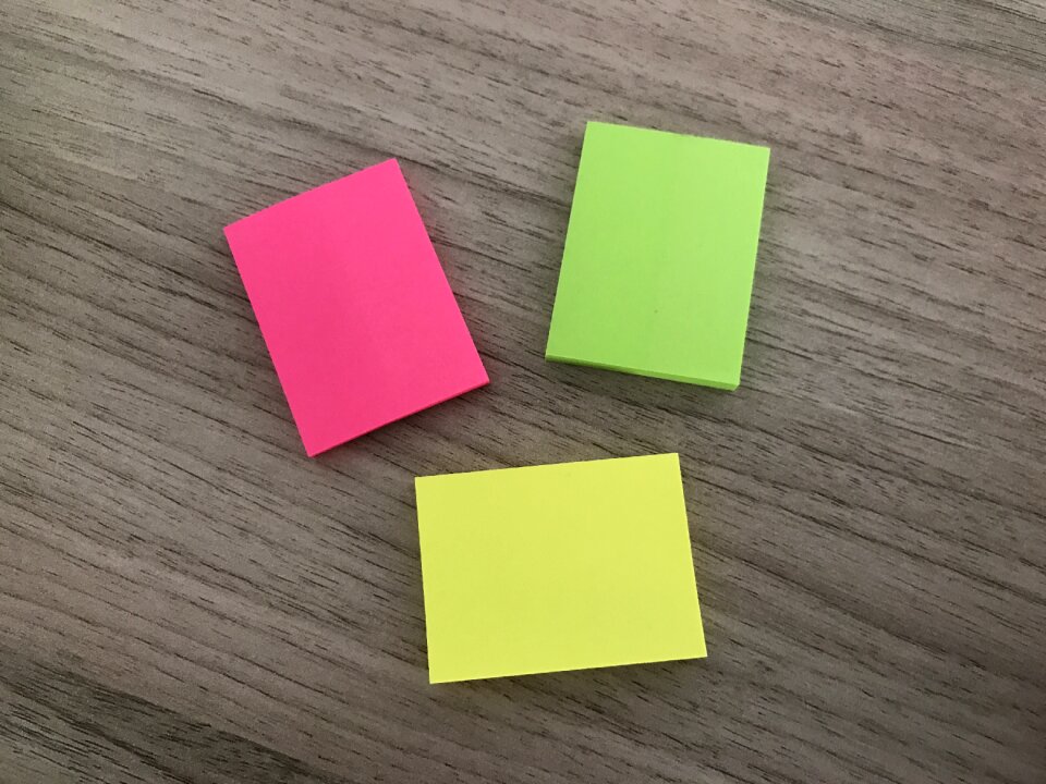 Post it colors pink