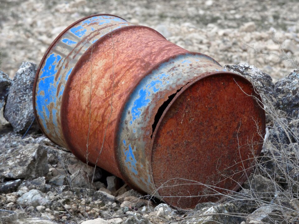 Rusty landfill environment