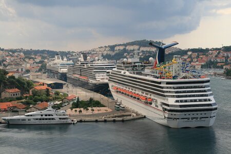 Dubrovnik port