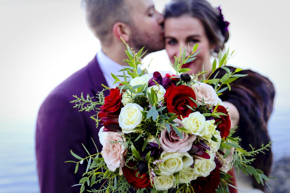 Wedding flowers roses photo