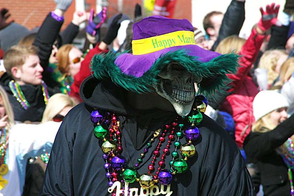 Festival beads hat