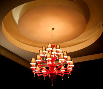 Light lighting red