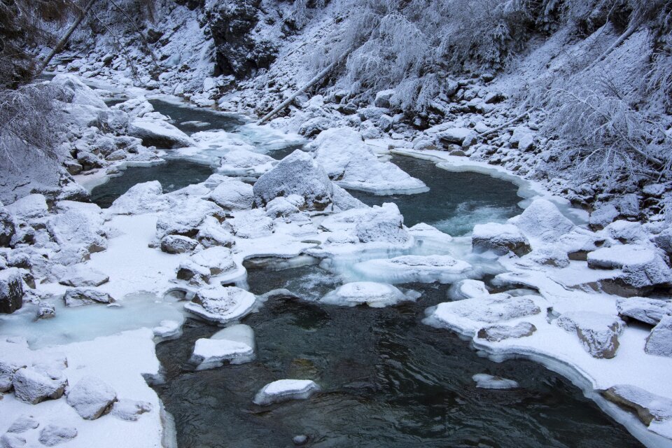 Winter frozen wintry