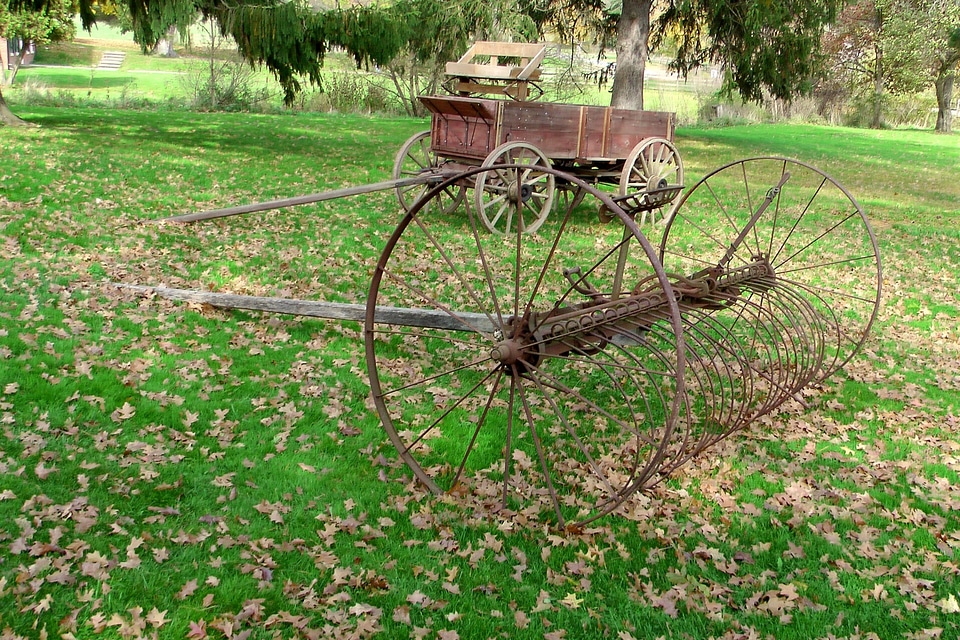 Metal agriculture carriage